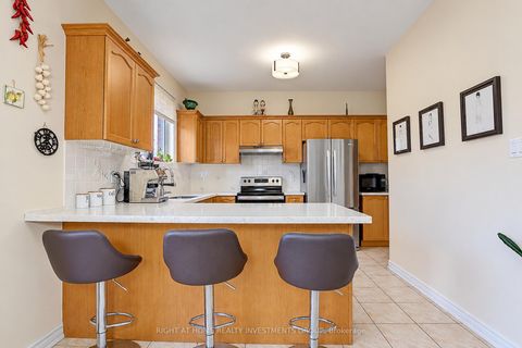 Photo 18 at 14 Shiner Drive, Oak Ridges, Richmond Hill