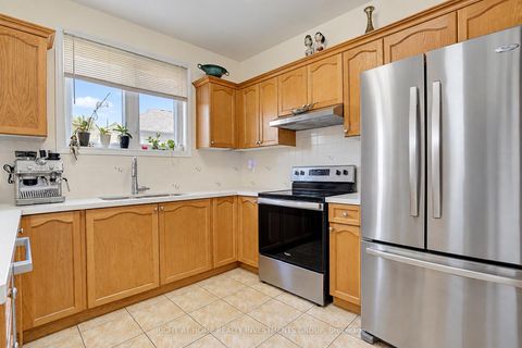 Photo 20 at 14 Shiner Drive, Oak Ridges, Richmond Hill