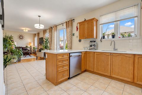 Photo 21 at 14 Shiner Drive, Oak Ridges, Richmond Hill
