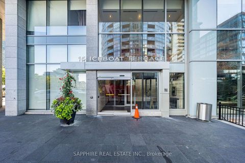 Photo 4 at 541 - 15 Iceboat Terrace, Waterfront Communities C1, Toronto