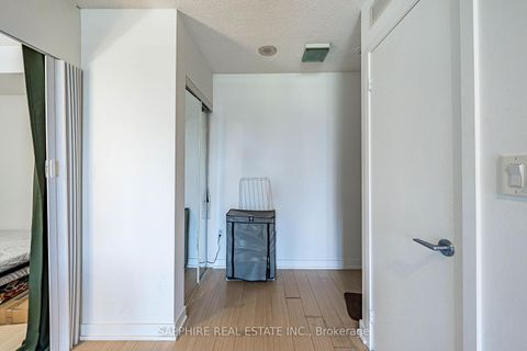 Photo 6 at 541 - 15 Iceboat Terrace, Waterfront Communities C1, Toronto