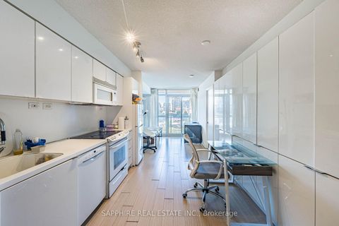 Photo 7 at 541 - 15 Iceboat Terrace, Waterfront Communities C1, Toronto
