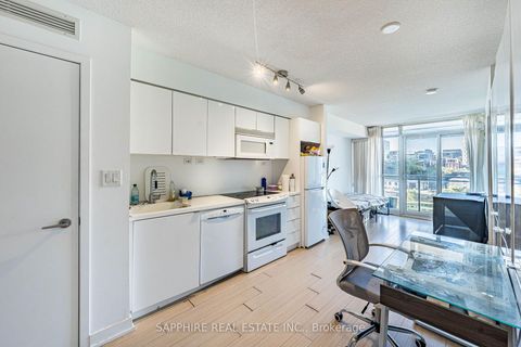 Photo 8 at 541 - 15 Iceboat Terrace, Waterfront Communities C1, Toronto