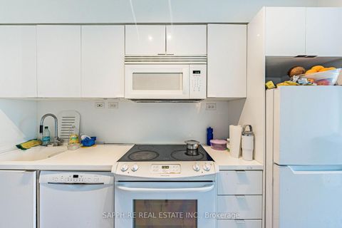 Photo 11 at 541 - 15 Iceboat Terrace, Waterfront Communities C1, Toronto