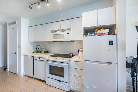 Photo 12 at 541 - 15 Iceboat Terrace, Waterfront Communities C1, Toronto