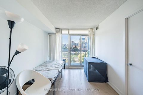 Photo 15 at 541 - 15 Iceboat Terrace, Waterfront Communities C1, Toronto
