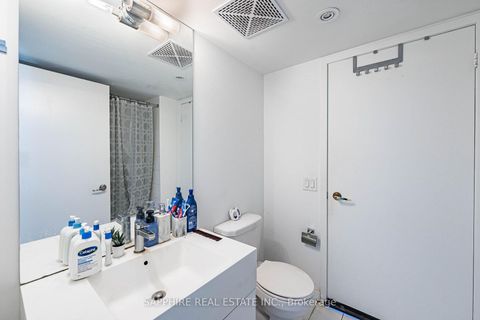 Photo 25 at 541 - 15 Iceboat Terrace, Waterfront Communities C1, Toronto