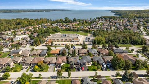 Photo 1 at 184 Golden Meadow Road, Bayshore, Barrie