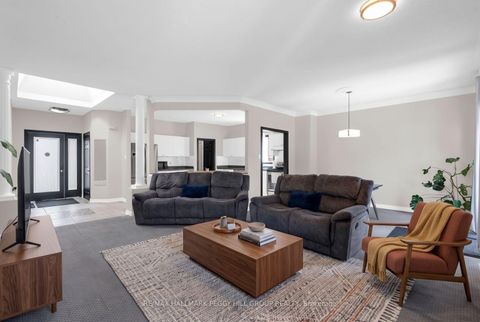 Photo 3 at 184 Golden Meadow Road, Bayshore, Barrie