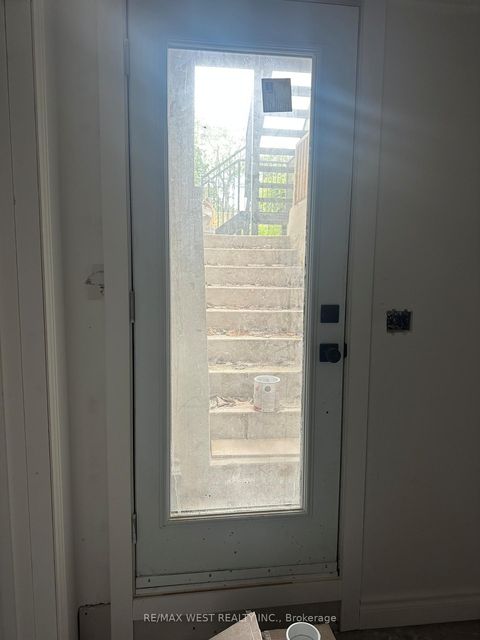 Photo 11 at 145 Dovercourt Road, Bellwoods, Toronto