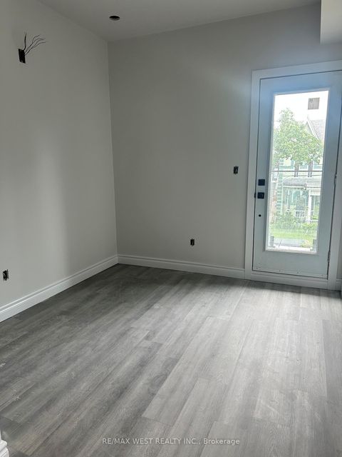 Photo 12 at 145 Dovercourt Road, Bellwoods, Toronto