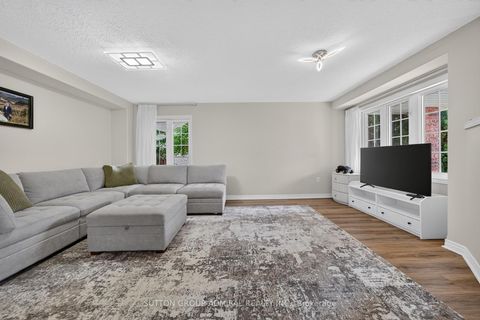 Photo 8 at 34 Balmoral Place, Shore, Barrie