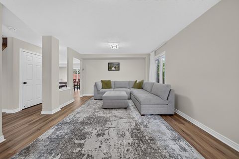 Photo 9 at 34 Balmoral Place, Shore, Barrie