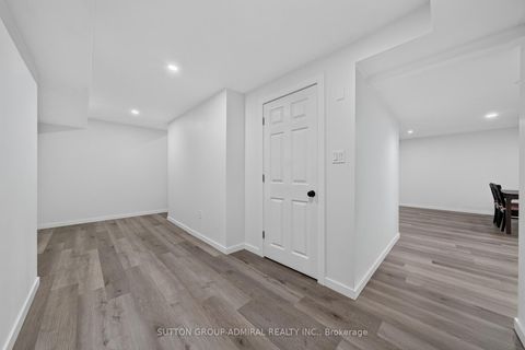 Photo 34 at 34 Balmoral Place, Shore, Barrie