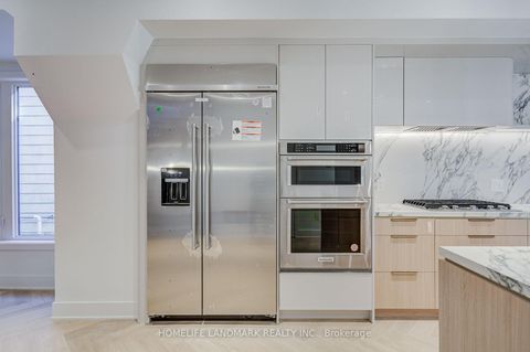 Photo 11 at 34 Hiawatha Road, Coxwell, Toronto