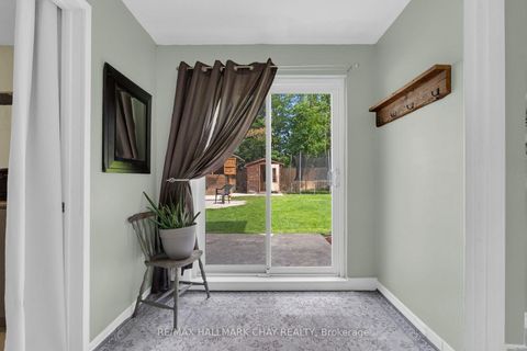 Photo 4 at 47 Lakeside Drive, Rural Innisfil, Innisfil