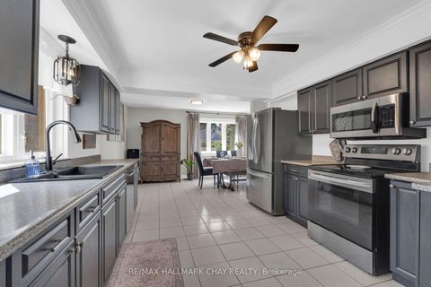 Photo 5 at 47 Lakeside Drive, Rural Innisfil, Innisfil
