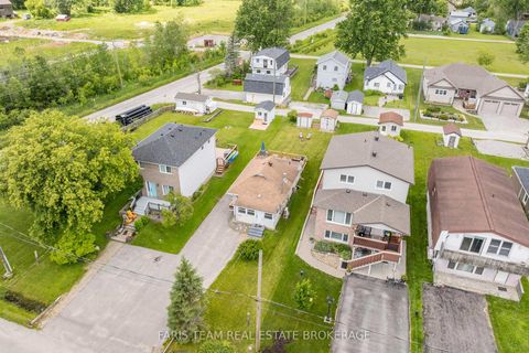 Photo 1 at 1066 Wood Street, Rural Innisfil, Innisfil