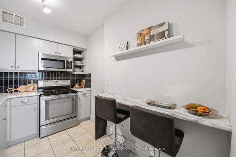 Photo 6 at 101 - 151 La Rose Avenue E, Humber Heights, Toronto