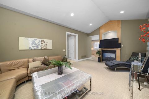 Photo 14 at 59 Kimber Crescent, East Woodbridge, Vaughan