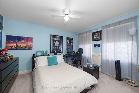 Photo 29 at 59 Kimber Crescent, East Woodbridge, Vaughan