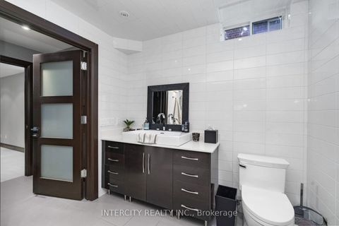 Photo 42 at 59 Kimber Crescent, East Woodbridge, Vaughan