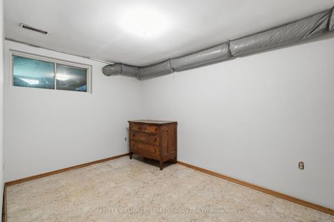 Photo 34 at 40 Datchet Road, CFB, Toronto