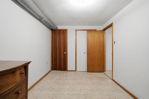 Photo 35 at 40 Datchet Road, CFB, Toronto