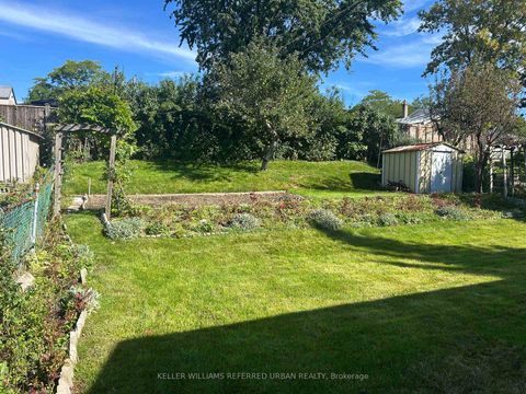 Photo 43 at 40 Datchet Road, CFB, Toronto