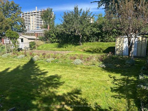 Photo 44 at 40 Datchet Road, CFB, Toronto