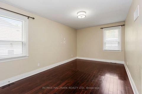 Photo 4 at 245 Elmwood Avenue, Harding, Richmond Hill
