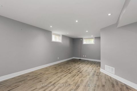 Photo 18 at 245 Elmwood Avenue, Harding, Richmond Hill
