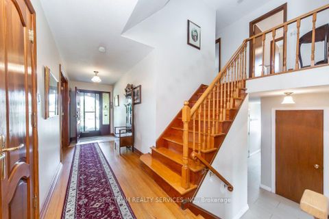 Photo 4 at 16 Burin Court, West Deane, Toronto