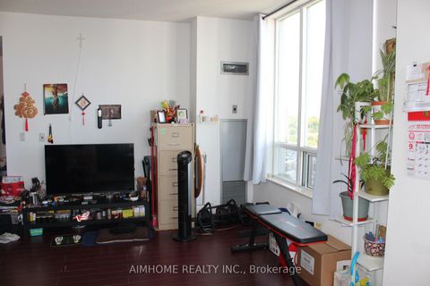 Photo 3 at Uph 07 - 2627 Mccowan Road, Agincourt North, Toronto