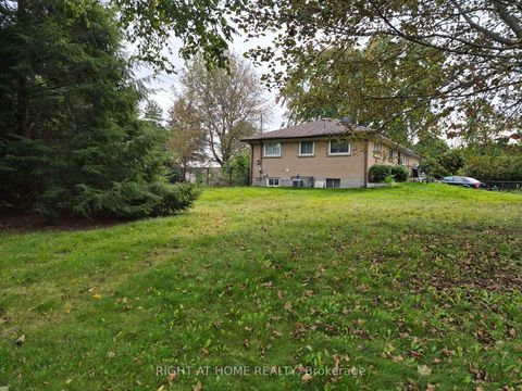 Photo 0 at 125 Riverglen Drive, Keswick South, Georgina
