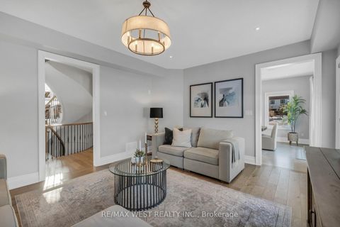 Photo 9 at 10 Farmcrest Court, Nobleton, King