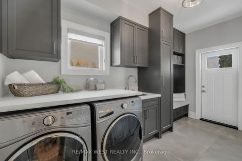 Photo 20 at 10 Farmcrest Court, Nobleton, King