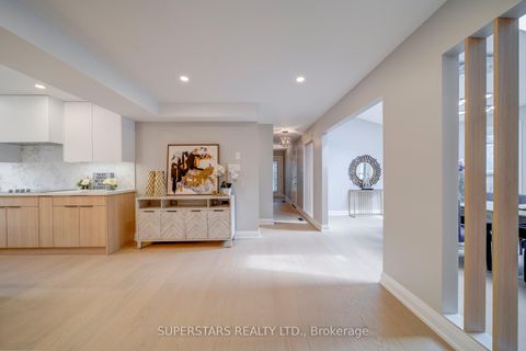 Photo 11 at 20 Paynter Drive, Hillcrest Village, Toronto