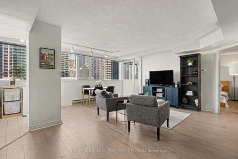 Photo 6 at 601 - 7 Broadway Avenue, Mount Pleasant West, Toronto