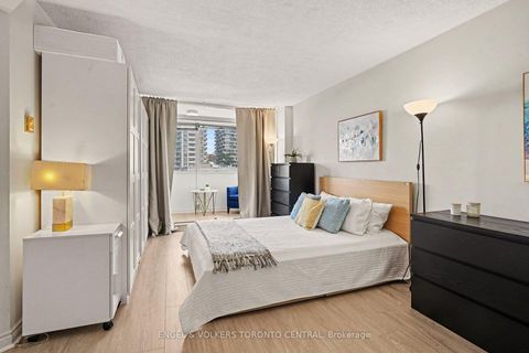 Photo 10 at 601 - 7 Broadway Avenue, Mount Pleasant West, Toronto