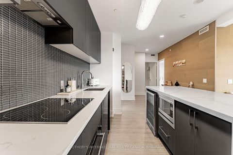Photo 6 at 4511 - 7 Grenville Street, Bay Street Corridor, Toronto