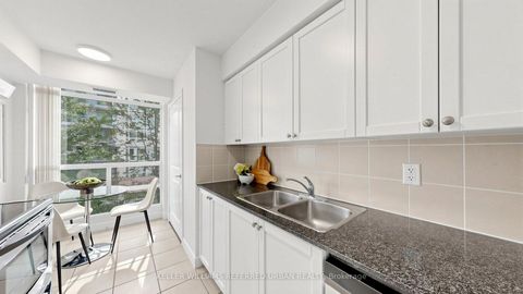 Photo 11 at 511 - 35 Bales Avenue, Willowdale East, Toronto