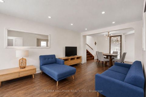 Photo 3 at 8 Davies Crescent, East York, Toronto