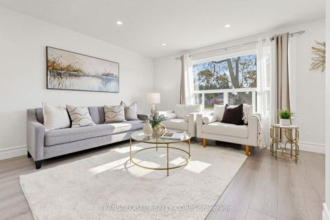 Photo 1 at 10 Anticosti Drive, Bendale, Toronto