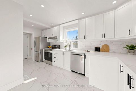 Photo 6 at 10 Anticosti Drive, Bendale, Toronto