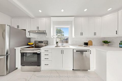 Photo 7 at 10 Anticosti Drive, Bendale, Toronto
