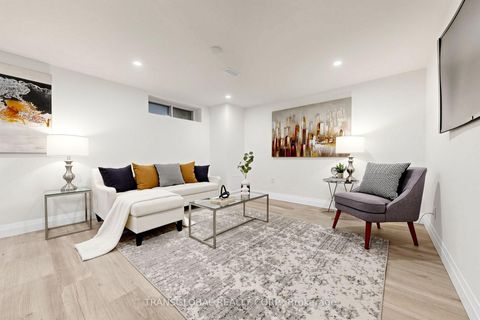 Photo 14 at 10 Anticosti Drive, Bendale, Toronto