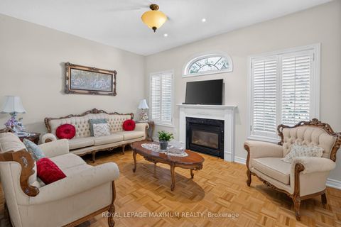Photo 16 at 62 Diploma Avenue, Sonoma Heights, Vaughan