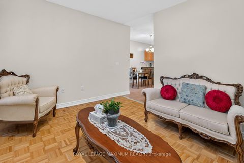 Photo 18 at 62 Diploma Avenue, Sonoma Heights, Vaughan