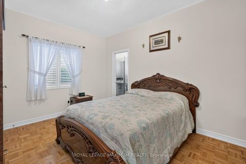 Photo 20 at 62 Diploma Avenue, Sonoma Heights, Vaughan